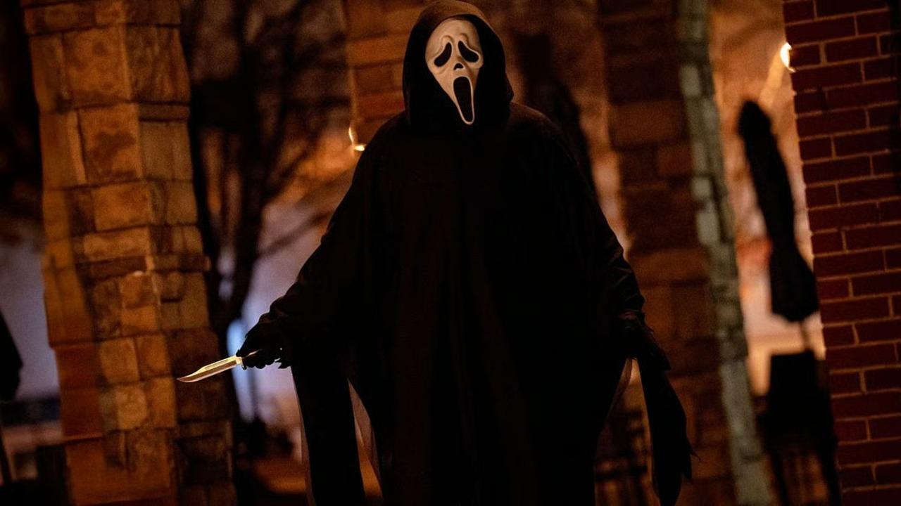 Scream 7 (Feb 27)
The story centers on Sidney Prescott (Neve Campbell) who has built a new life in a quiet town. Her past trauma resurfaces when a new Ghostface killer targets her daughter, forcing Sidney to confront the violence once more to protect her family. The film aims for more suspense and less gore, returning to the style of the first movie
